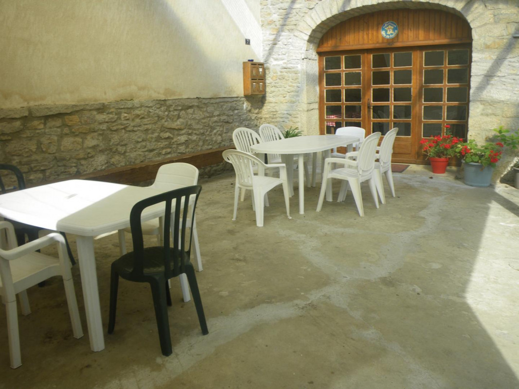 photo 0