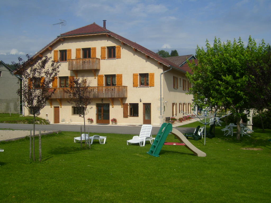 photo 0