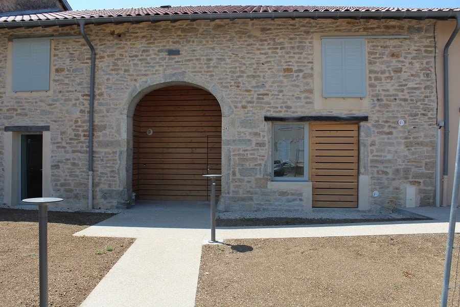 photo 0