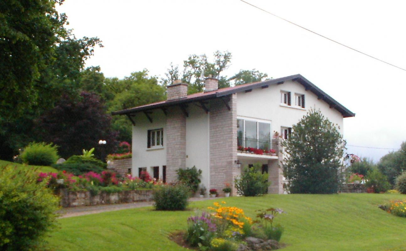 photo 0