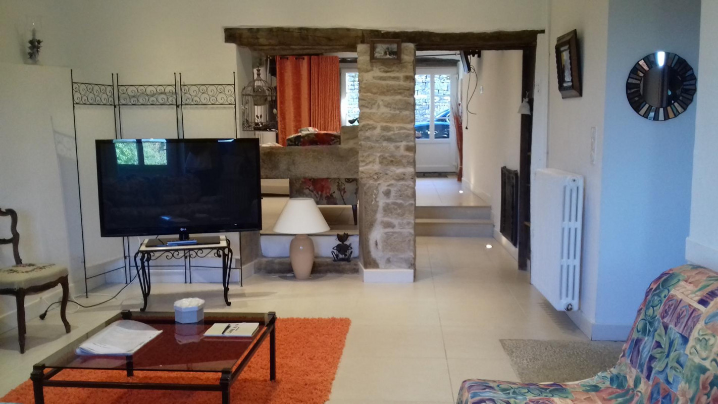 photo 0