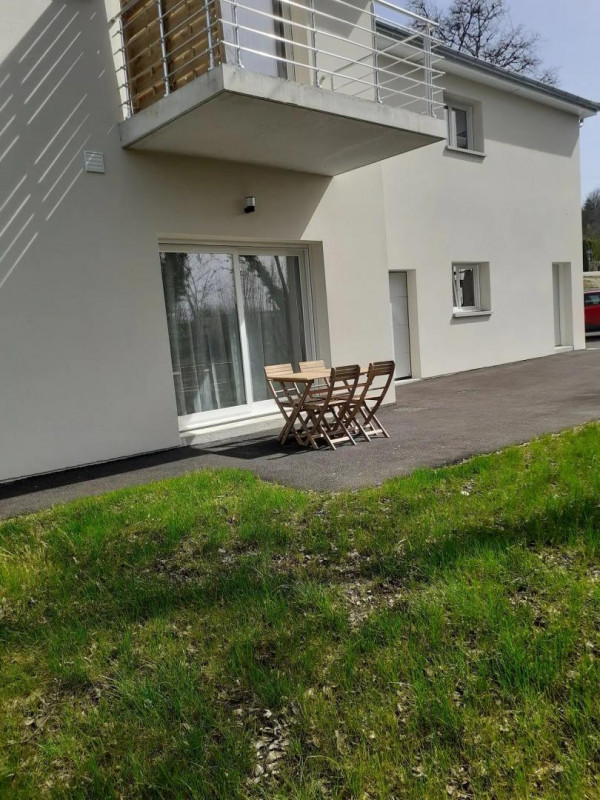 photo 0