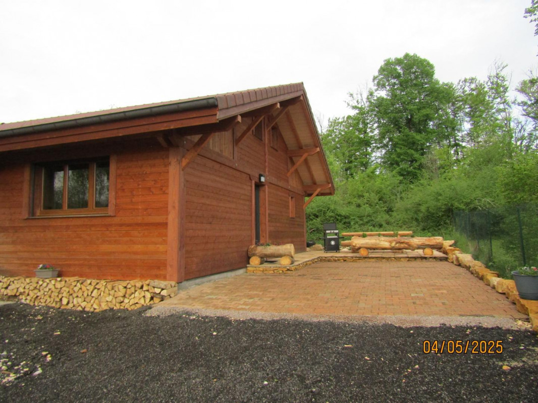 photo 0
