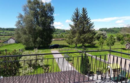 G&icirc;te n&deg;G2577 La Chailleuse - Jura - arri&egrave;re de la maison 
