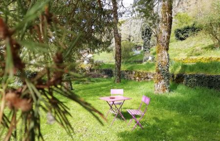 G&icirc;te n&deg;G2486 Nevy-sur-Seille - Jura - chambre
