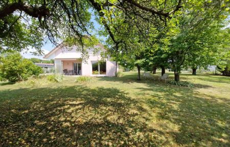G&icirc;te n&deg;G2683 Chilly-le-Vignoble - Jura - photo