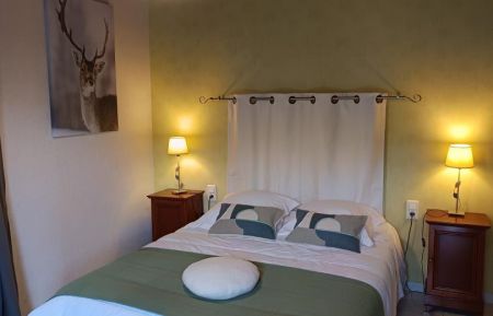 G&icirc;te n&deg;G2096 Commenailles - Jura - JADE