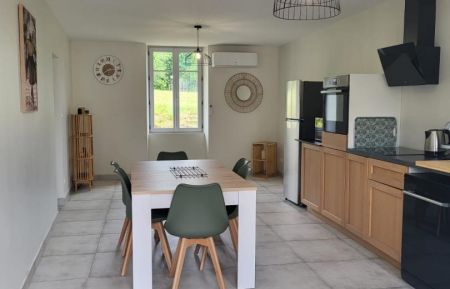 G&icirc;te n&deg;G2676 Peintre - Jura - photo