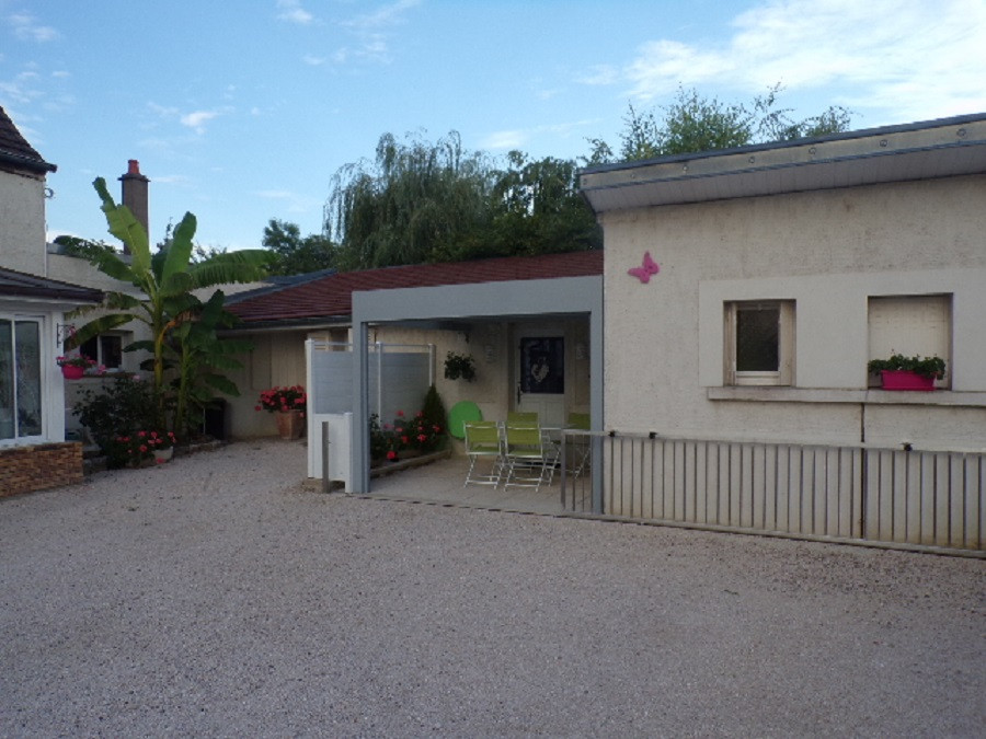 photo 0